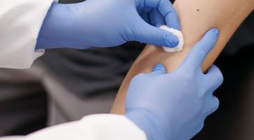 Why gloves are your best friend in fighting infections